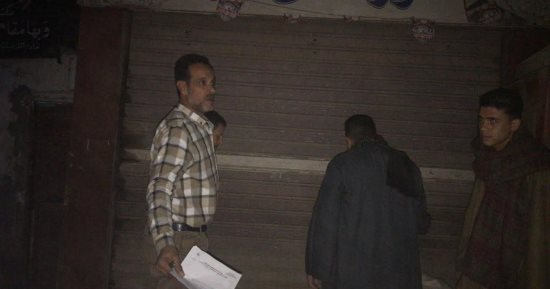 تشميع 35 محلًا مخالفًا لمواعيد الغلق فى أسيوط