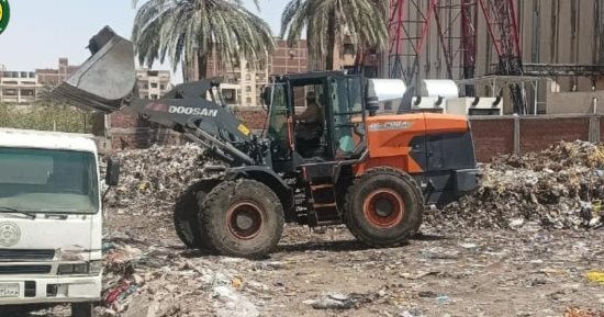 حملة مكبرة بمدينة الإسماعيلية لرفع القمامة والمخلفات