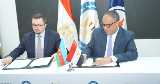 هيئة البترول توقع اتفاقا مع سوكار الأذربيحانية للتعاون فى إنتاج الخام