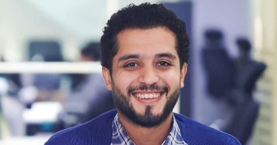 عرض "اللحية السوداء" للمخرج محمد نبيل العربى يحصد 7 جوائز بمهرجان جامعة القاهرة