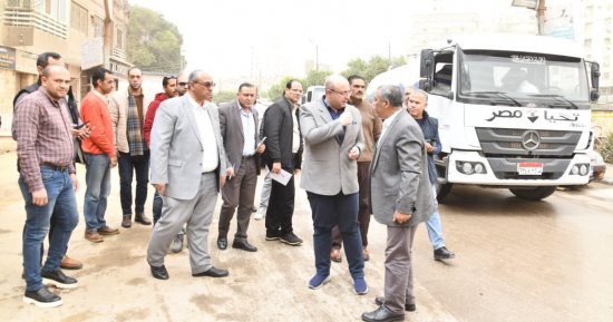 محافظ الفيوم يوجه بسرعة رفع تراكمات القمامة وصيانة أعمدة الإنارة بالطريق الدائرى