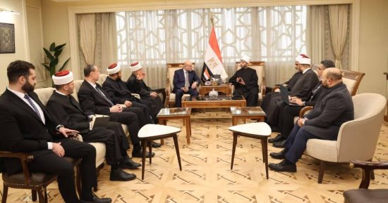 وزير الأوقاف يستقبل وفدا فلسطينيا ويؤكد دعم مصر الثابت للقضية الفلسطينية