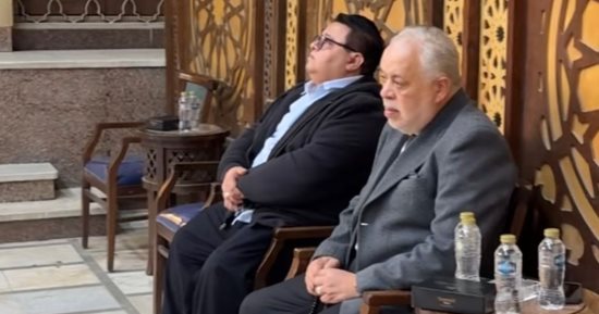 أشرف زكى وخالد جلال وسيد رجب في عزاء المخرج طارق سعيد (صور)