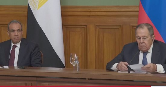 وزير الخارجية في مؤتمر مع نظيره الروسي: الرئيس السيسي يقود جهودًا مكثفة لإبعاد شبح التصعيد عن المنطقة.. المشروعات الروسية فى مصر مثال لقوة العلاقات الاستراتيجية.. ولافروف: نثمن جهود مصر لحفظ الهدنة فى قطاع غزة