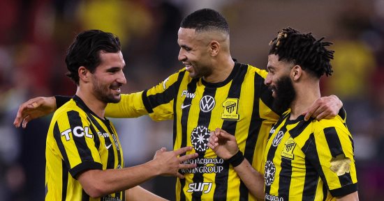 الاتفاق ضد الاتحاد.. النمور يتقدمون 2-1 فى شوط مثير 