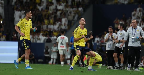 النصر يكتسح النجمة 5 - 2 في الدوري السعودي وإصابة دونجا