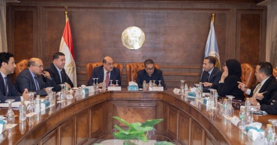 الهيئة البرلمانية للشعب الجمهورى بمجلس الشيوخ تعقد اجتماعها لمناقشة خطة العمل