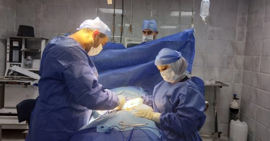 إجراء 40 عملية جراحية بالزقازيق العام للقضاء على قوائم الانتظار