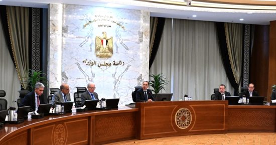 رئيس الوزراء يترأس اجتماع اللجنة المركزية لإدارة الأزمات