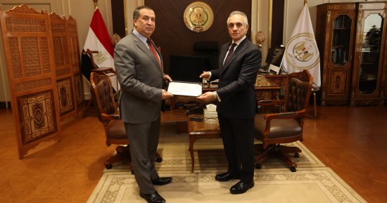 وزير العدل ينتدب 13 مساعدا جديدا ويكرم مساعدي الوزير السابقين