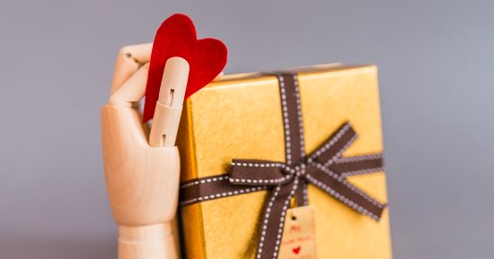5 أفكار هدايا مميزة تناسب امرأة برج الحمل.. تعكس شخصيتها النارية