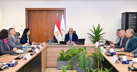 وزير الرى: إعداد خطة متكاملة لإدارة المناطق الساحلية على امتداد السواحل الشمالية لمصر
