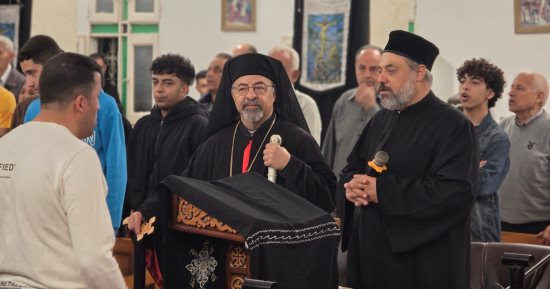 فى صلوات البصخة المقدسة.. بطريرك الأقباط الكاثوليك: اطلبوا الخير واصمتوا بحكمة