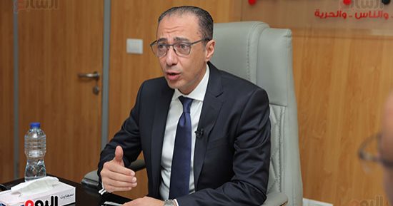 رئيس صحة النواب: الرئيس السيسي يضرب بيد من حديد على المستغلين للمواطن
