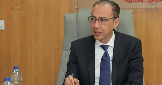 رئيس لجنة الصحة بمجلس النواب فى ندوة «اليوم السابع»: الرئيس «يضرب بيد من حديد» على المستغلين وصحة المصريين فوق كل اعتبار.. الدكتور شريف باشا يفتح ملف «مافيا تسعير المستلزمات الطبية» ويؤكد:المستلزمات ليست رفاهية