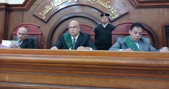 تأجيل محاكمة الأب المتهم بقتل ابنته وتعذيبها بالشرقية لجلسة 2 يونيو