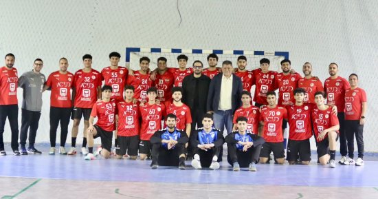 اجتماع تحفيزي لرئيس اتحاد اليد مع منتخب 2008 قبل مهمة البحر المتوسط