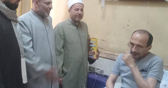 وفد من مديرية أوقاف سوهاج يشارك فى قافلة «الرحمة والمواساة» بمستشفى الهلال