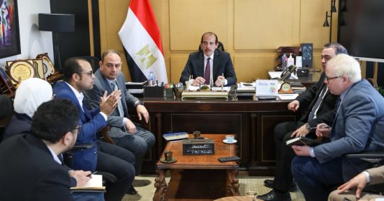 وزارة الصحة تستعد لإطلاق تطبيق ذكى لتعزيز الوعى الصحى المجتمعى