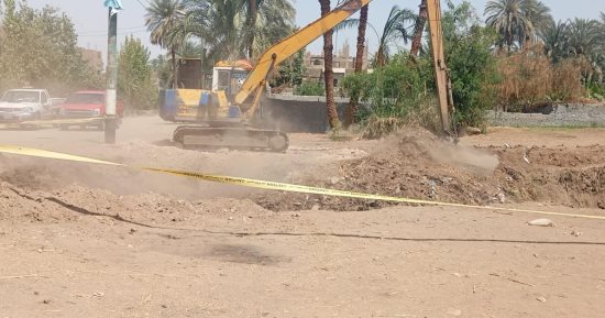 استجابة لما نشره اليوم السابع.. محافظ قنا يوجه بإصلاح هبوط أرضي بنقادة