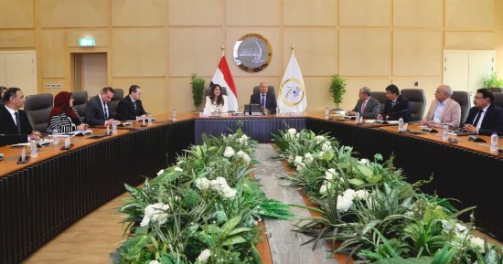 ​وزيرا النقل والإسكان يناقشان آلية ربط المجتمعات العمرانية بمنظومة النقل الجماعي الحديثة