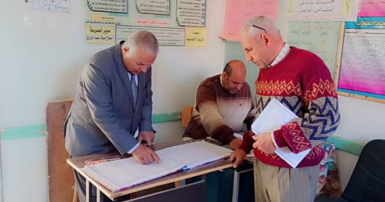 إحالة إدارة مدرسة الشهيد عبدالمنعم أحمد بسنورس للتحقيق لعدم الالتزام بطابور الصباح