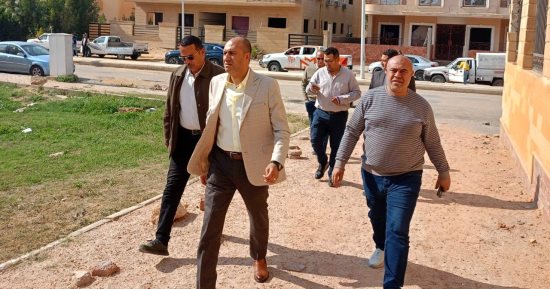 العمل لا يتوقف بالشروق..جهود متواصلة للوصول لأفضل مستوى فى النظافة والزراعة