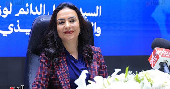وزيرة التضامن تعلن زيادة نسبة إشراف السيدات فى حج الجمعيات هذا العام