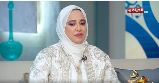 المنشدة بسمة عبد القادر: بدأت مطربة للموسيقى العربية والإنشاد الدينى يخاطب روحى