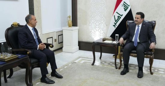 وزير الخارجية ينقل رسالة شفهية من الرئيس السيسي لرئيس وزراء العراق
