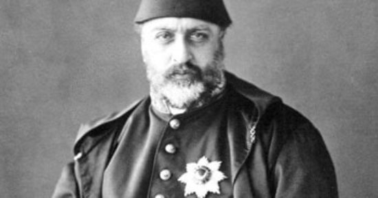 سعيد الشحات يكتب: ذات يوم.. 10 إبريل 1863.. السلطان العثمانى عبدالعزيز فى سراى القلعة وإسماعيل باشا يخشى غضبه من الشيخ العدوى ويملأ سفينة العودة بالهدايا ويقدم ستين ألف جنيه رشوة 