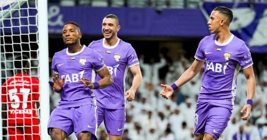 رامي ربيعة يقود العين لفوز مثير على شباب الأهلي في الدوري الإماراتي.. فيديو 