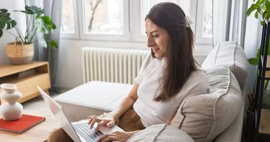 اليوم العالمى للعمل من المنزل.. 6 أبراج بتبدع لما بتشتغل من البيت