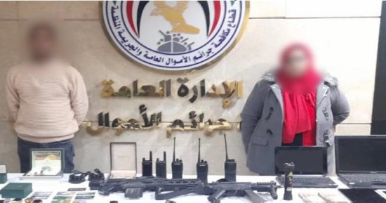 الأمن يضبط مستريح الإسكندرية وزوجته.. انتحلا صفة مسؤولين واستوليا على أموال المواطنين