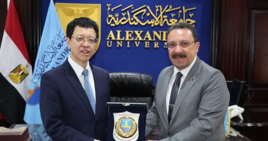 تفاصيل التعاون بين جامعتى الإسكندرية وسيشوان الصينية بمجال جراحة وزراعة الكبد