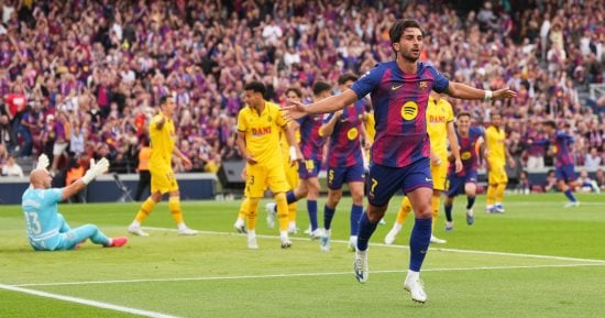 برشلونة يُعلن غياب فيران توريس ضد ريال بيتيس للإصابة