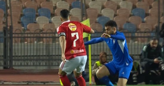الأهلى يتعادل مع سموحة 1-1 فى الشوط الأول