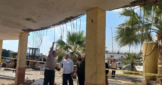 انهيار جزئي بسقف مبنى موقف النقل الجماعي في مدينة السادات دون إصابات