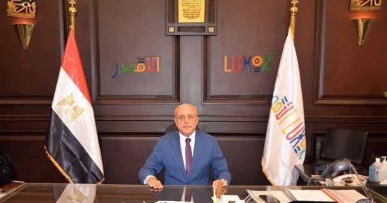 محافظ الأقصر يهنئ البابا تواضروس الثانى بمناسبة عيد القيامة المجيد