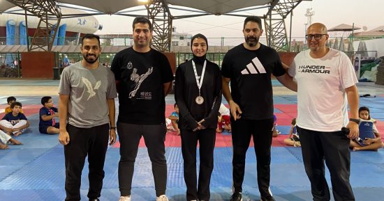 وزير الرياضة يهنئ سلمى محمد عصام لاعبة منتخب التايكوندو ببرونزية بطولة العالم للشباب