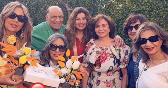 فسيخ ورنجة وبصل وبيض ملون.. نجوم ونجمات الفن يحتفلون بشم النسيم