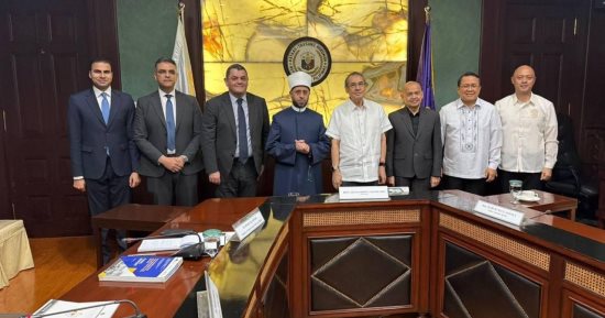 رئيس المحكمة العليا بالفلبين يستقبل وزير الأوقاف لبحث تدريب القضاة الشرعيين