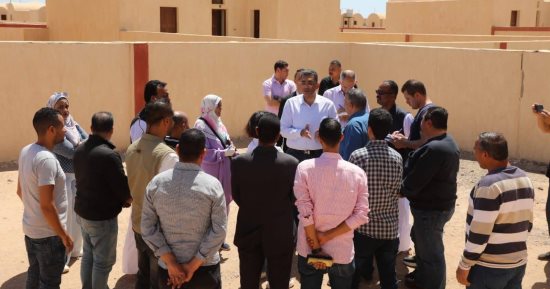 محافظ البحر الأحمر يأمر بتسليم المجزر الآلى بالشلاتين خلال أسبوعين.. صور