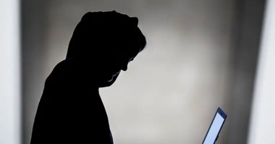 إخلاء سبيل المتهمين بابتزاز وكيل لاعبين شهير بنشر فيديوهات خاصة بعد التصالح
