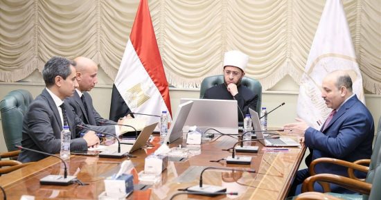 وزير الأوقاف يعقد اجتماعًا لمتابعة أعمال الحوكمة الرقمية الشاملة للوزارة