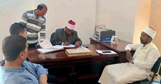 مدير أوقاف الوادى الجديد يتفقد إدارتى بلاط وموط لضبط الأداء الإداري والدعوى