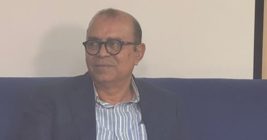 أحمد عبد المنعم مدبولي: والدى ربانا على الكفاح والكتاب أعادنى لجلساتنا بالبيت