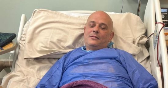 شادي مقار يطلب الدعاء بالشفاء بعد إجراءه عملية فتاء 
