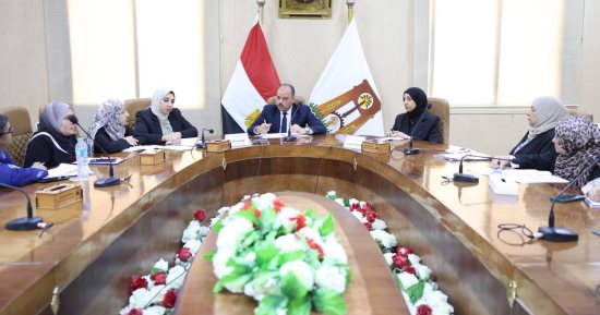 نائب محافظ الوادى الجديد يترأس اجتماع تفعيل مبادرة «أنا متعلم مدى الحياة»