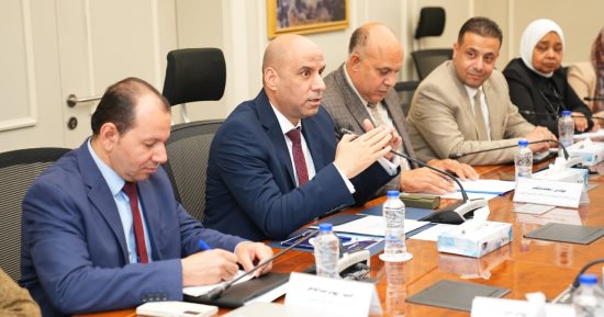 وزيرا الصناعة والعمل: قريبًا إطلاق منصة لتنظيم التفتيش على المنشآت الصناعية